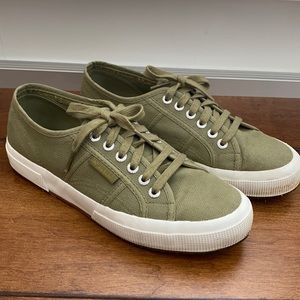 Superga Cotu Sneaker in Green Safari